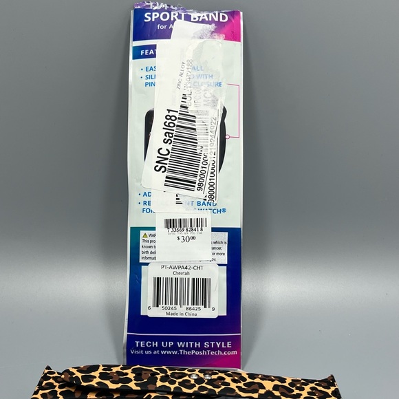 Posh Tech Leopard Print Silicone Replacement Apple Watch Strap 42/44MM - Picture 3 of 3